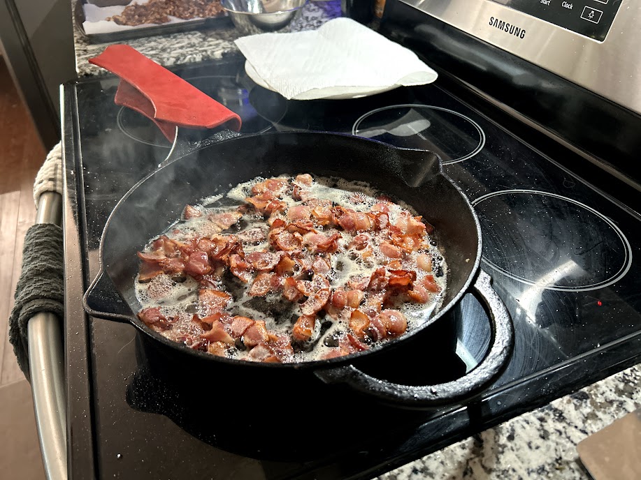 Bacon cooked in cast iron