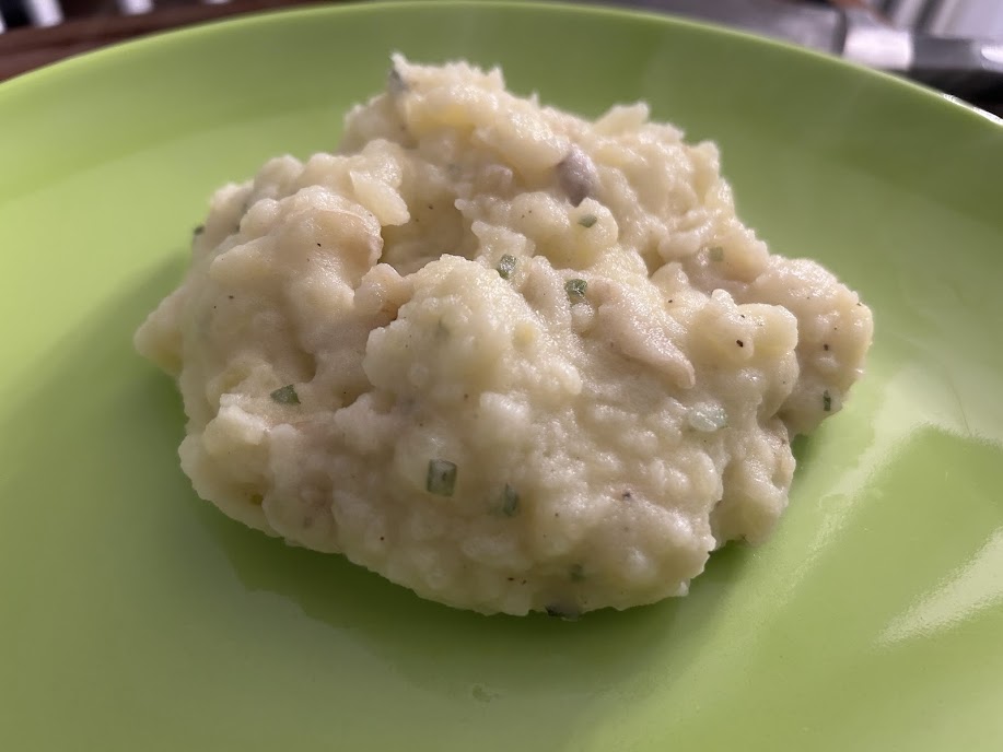 Rustic golden mashed potatoes